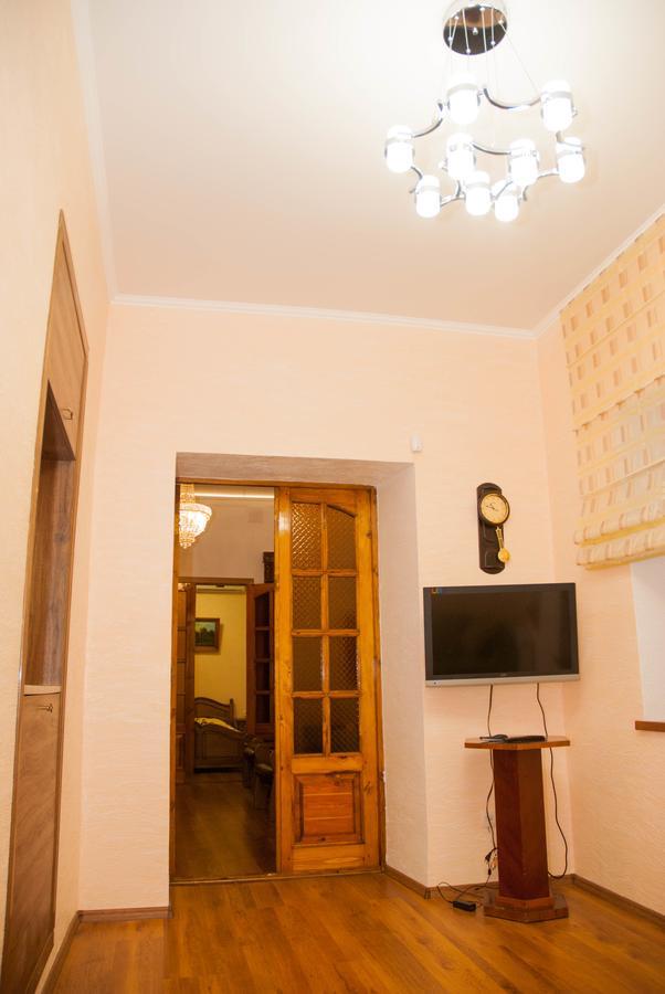 Bazar Apartment Chisinau Exterior photo